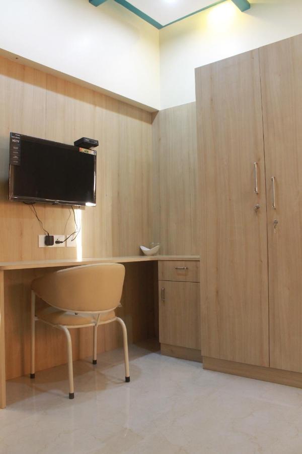 فندق Jfive Residency شيناي المظهر الخارجي الصورة