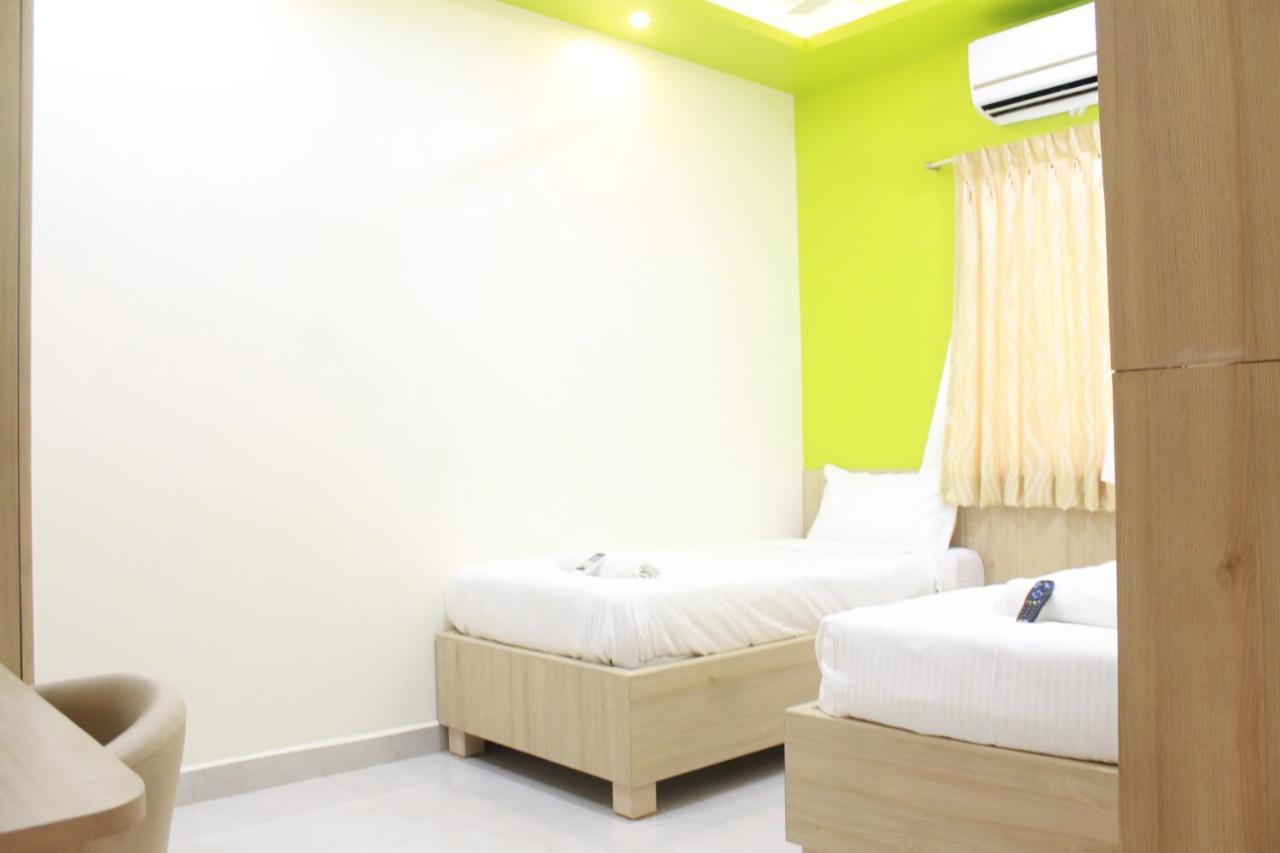 فندق Jfive Residency شيناي المظهر الخارجي الصورة