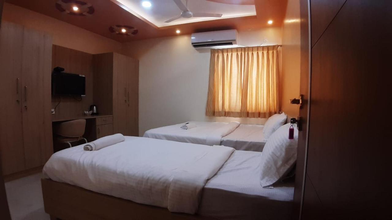 فندق Jfive Residency شيناي المظهر الخارجي الصورة